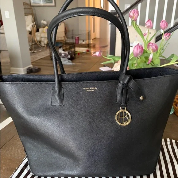Henri Bendel Black Structured Leather Tote - Picture 3 of 13